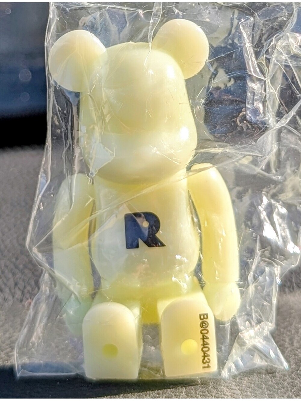Medicom Bearbrick 100% Series 44 Basic – R Be@rbrick